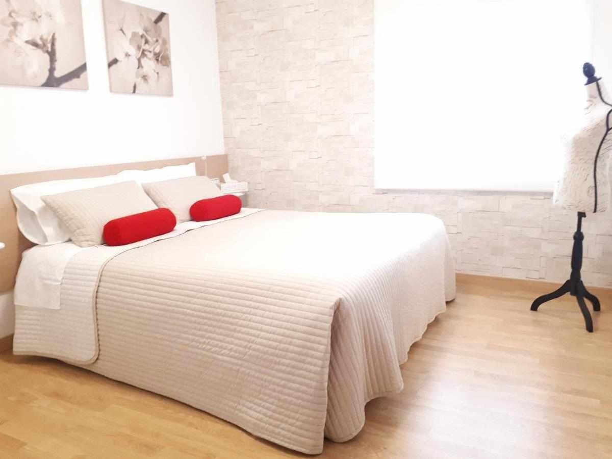 Apartament Laura House The Style Airport Bcn Viladecáns Zewnętrze zdjęcie